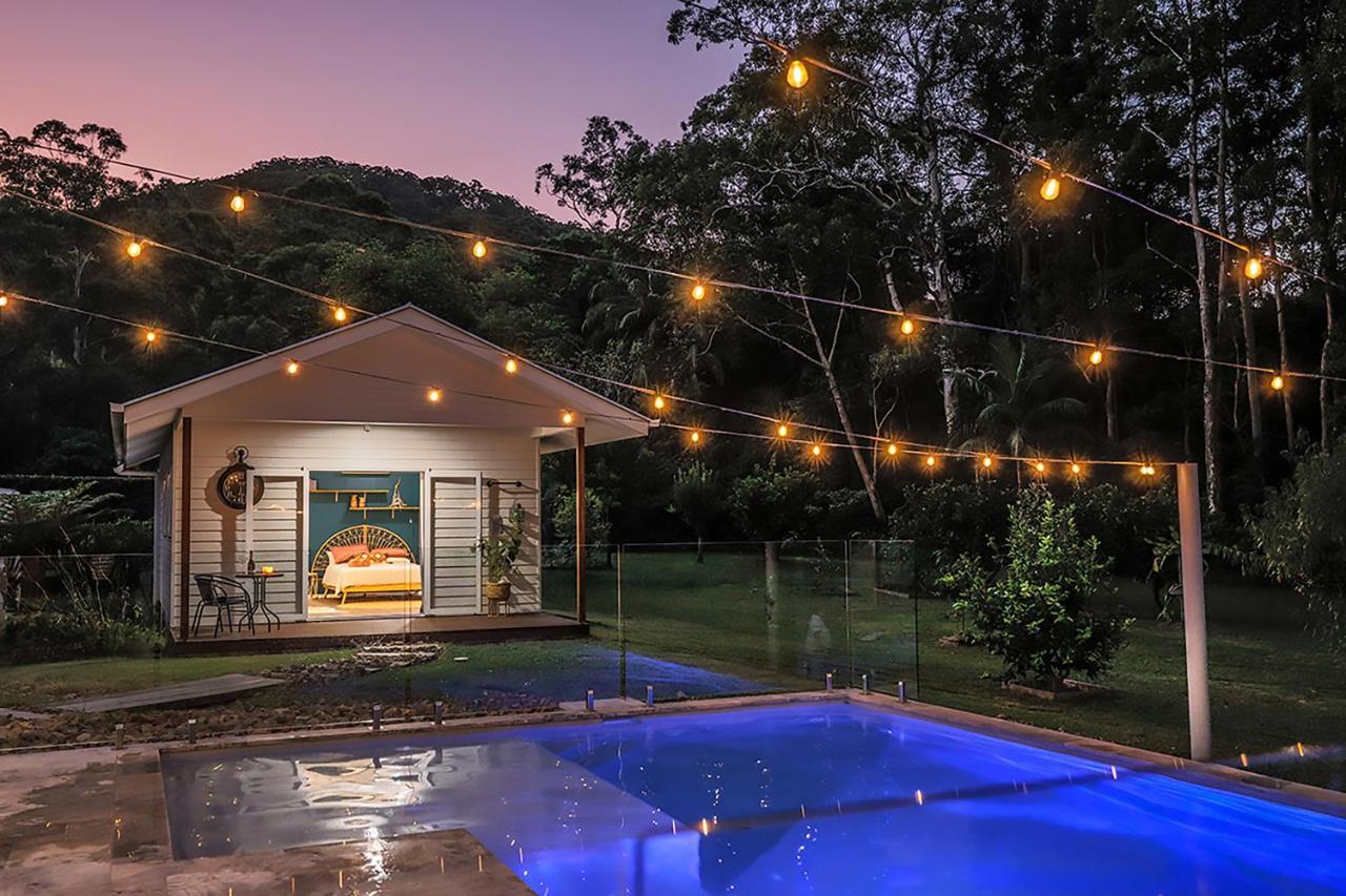 The Poolhaus Retreat - Peaceful Private Studio Valdora Εξωτερικό φωτογραφία